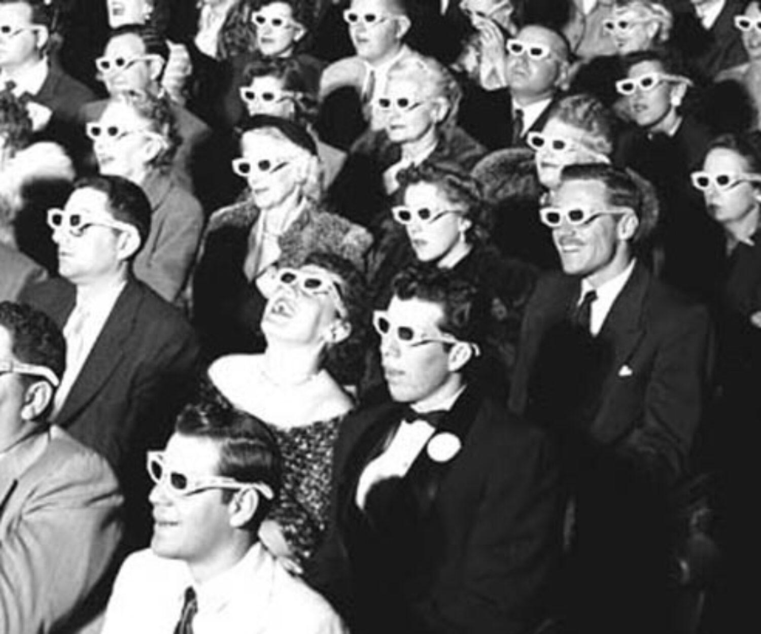 Зрители в кино 20 век